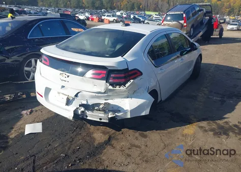 2015 Chevrolet Volt из США, поврежденный, VIN 1G1RB6E42FU110316
